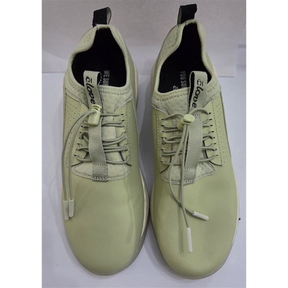 NWOT Clove 8 Classic Nursing Tennis Slip Resistant Shoes Moss Green 127482 - Picture 7 of 7